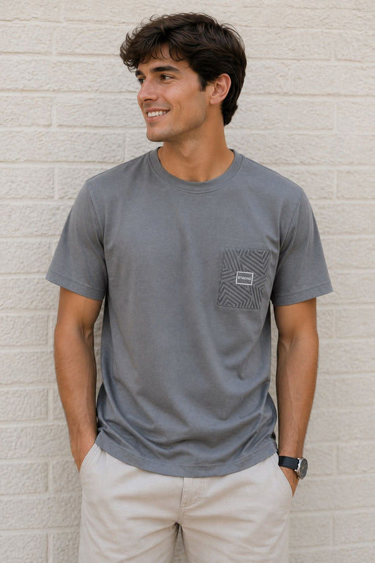 STRONG T-shirt